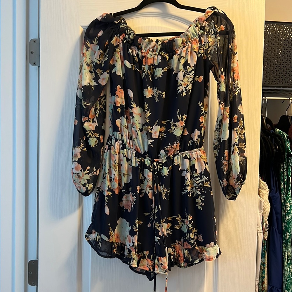 Lulus Navy floral romper size M